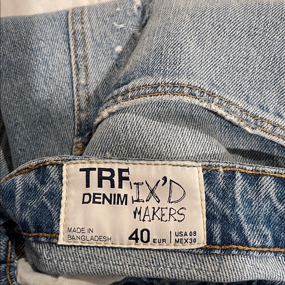 Zara Light Blue Distressed Cropped Jeans - Picture 5 of 5